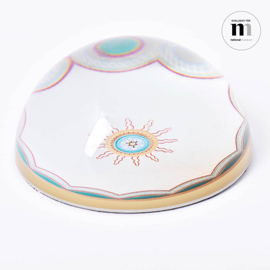 dekorativ brevtyngd i glas med ljusblå takrosett från Nationalmuseum