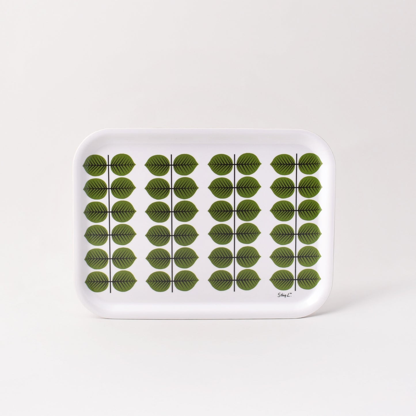 Rektangulär bricka med Stig Lindbergs mönster Berså från Nationalmuseum