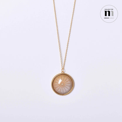 halsband med takrosett från nationalmuseum