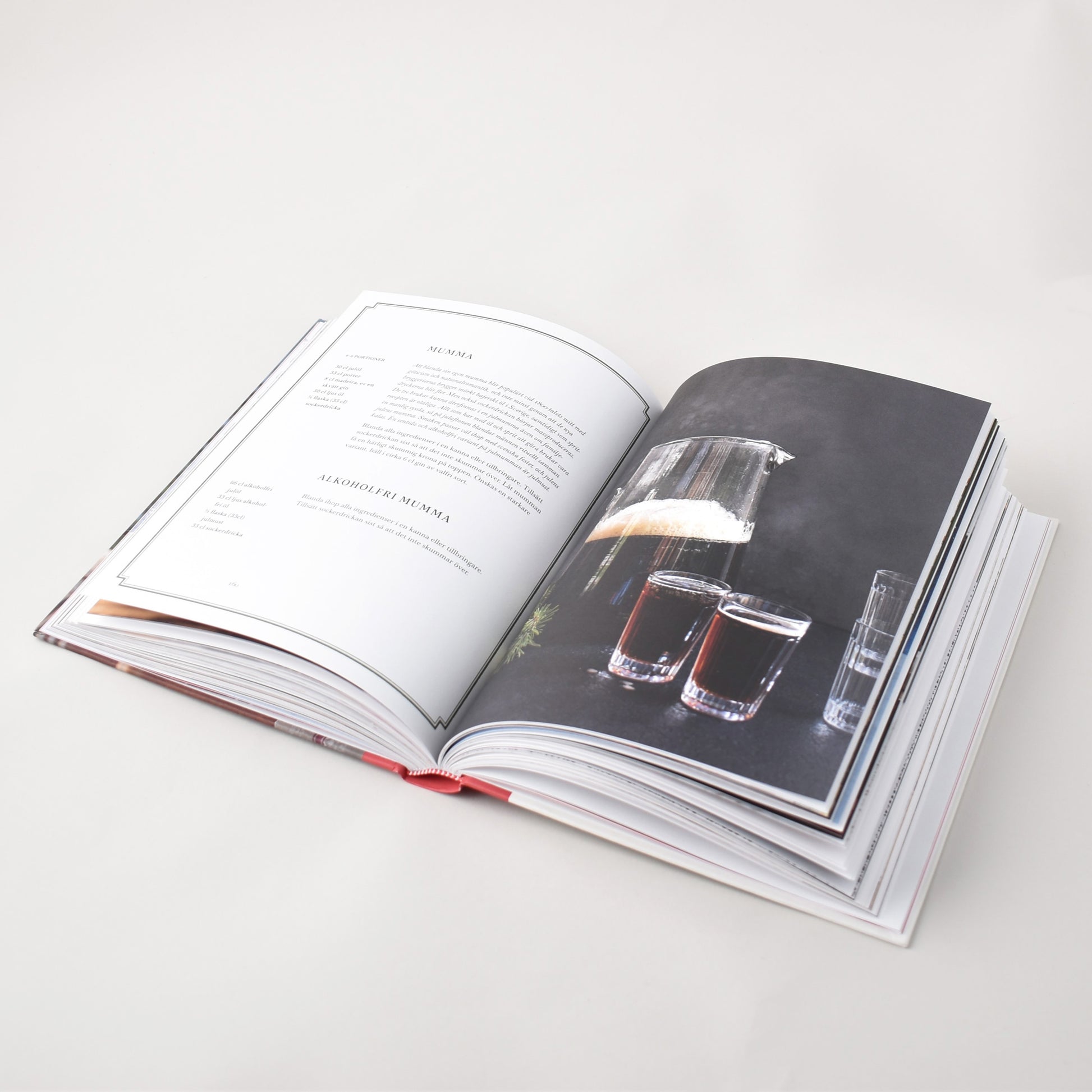 Fotografi i julkokboken Min barndoms Jul föreställande Mumma