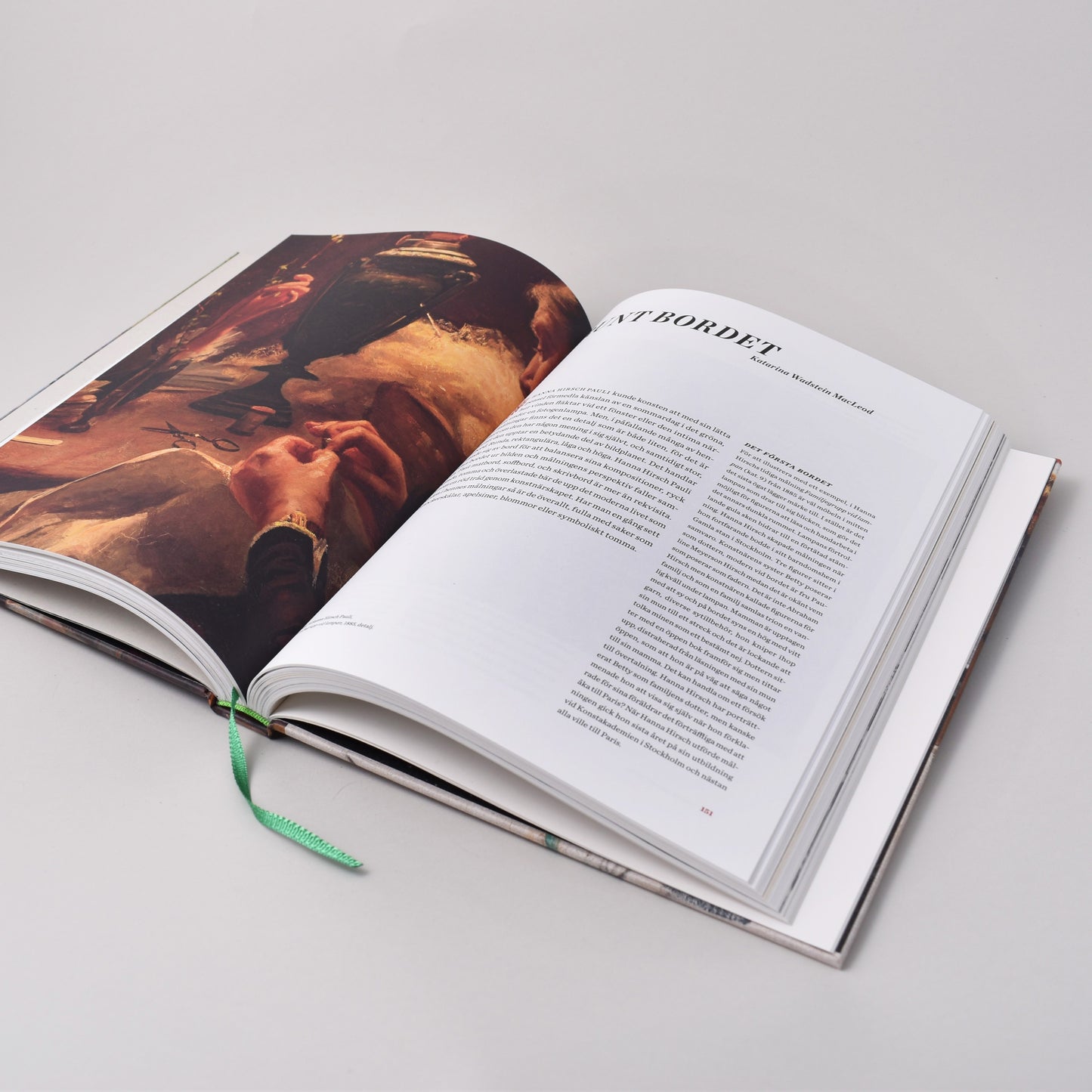 öppen konstbok om Hanna Pauli utgiven av Nationalmuseum