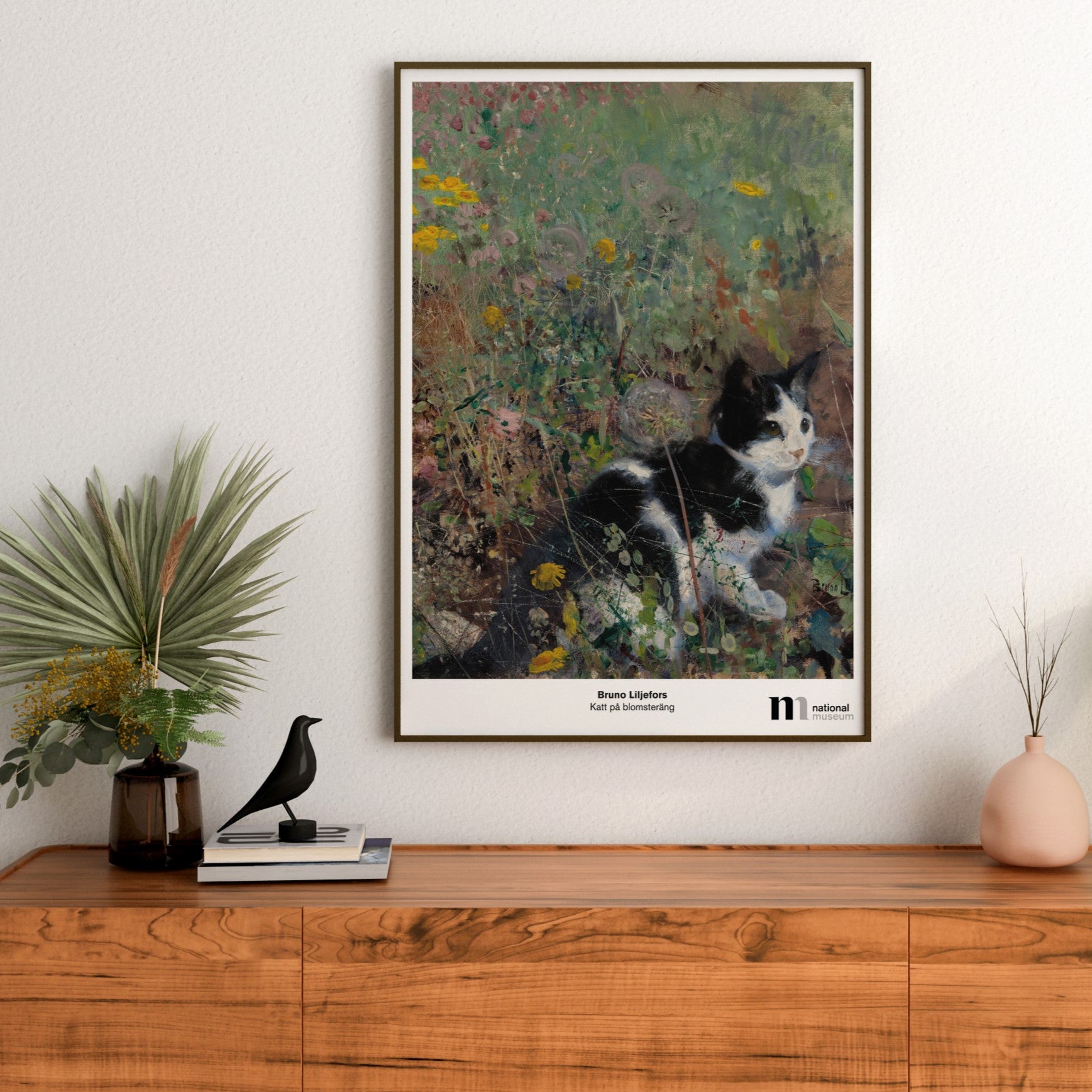 poster i svart ram med katt från Nationalmuseum