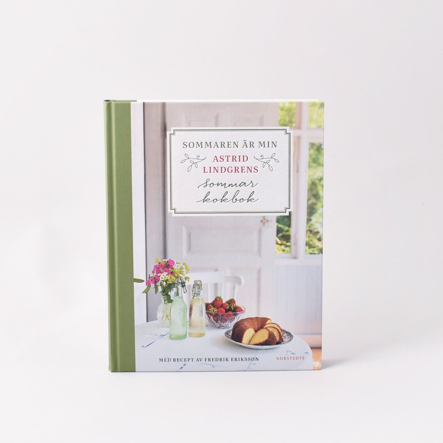 Kokboken sommaren är min: Astrid Lindgrens sommarkokbok från Nationalmuseum shop