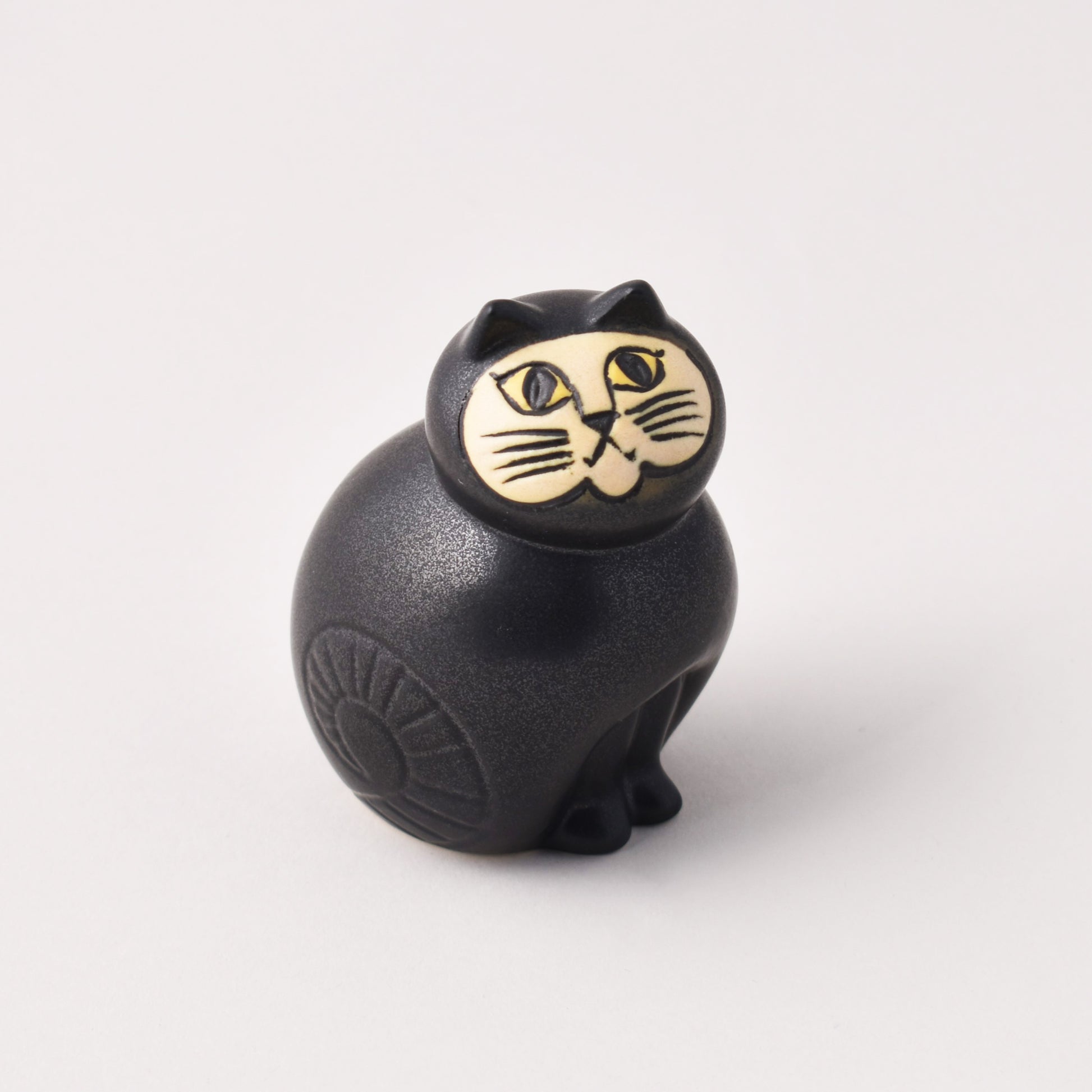 Lisa Larsons katt Mia från Nationalmuseum shop