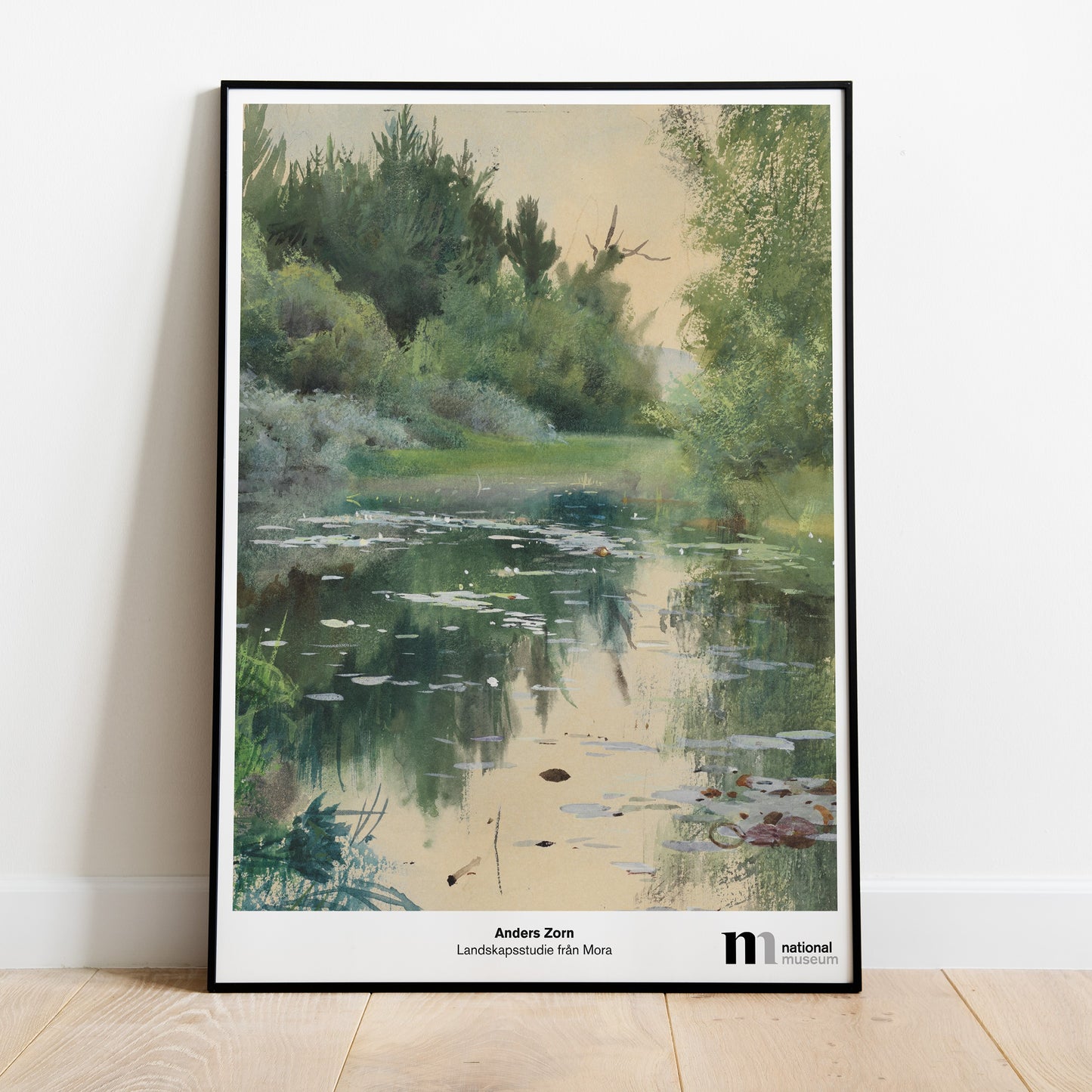 Stående poster med motiv av Anders Zorn i svart ram från Nationalmuseum