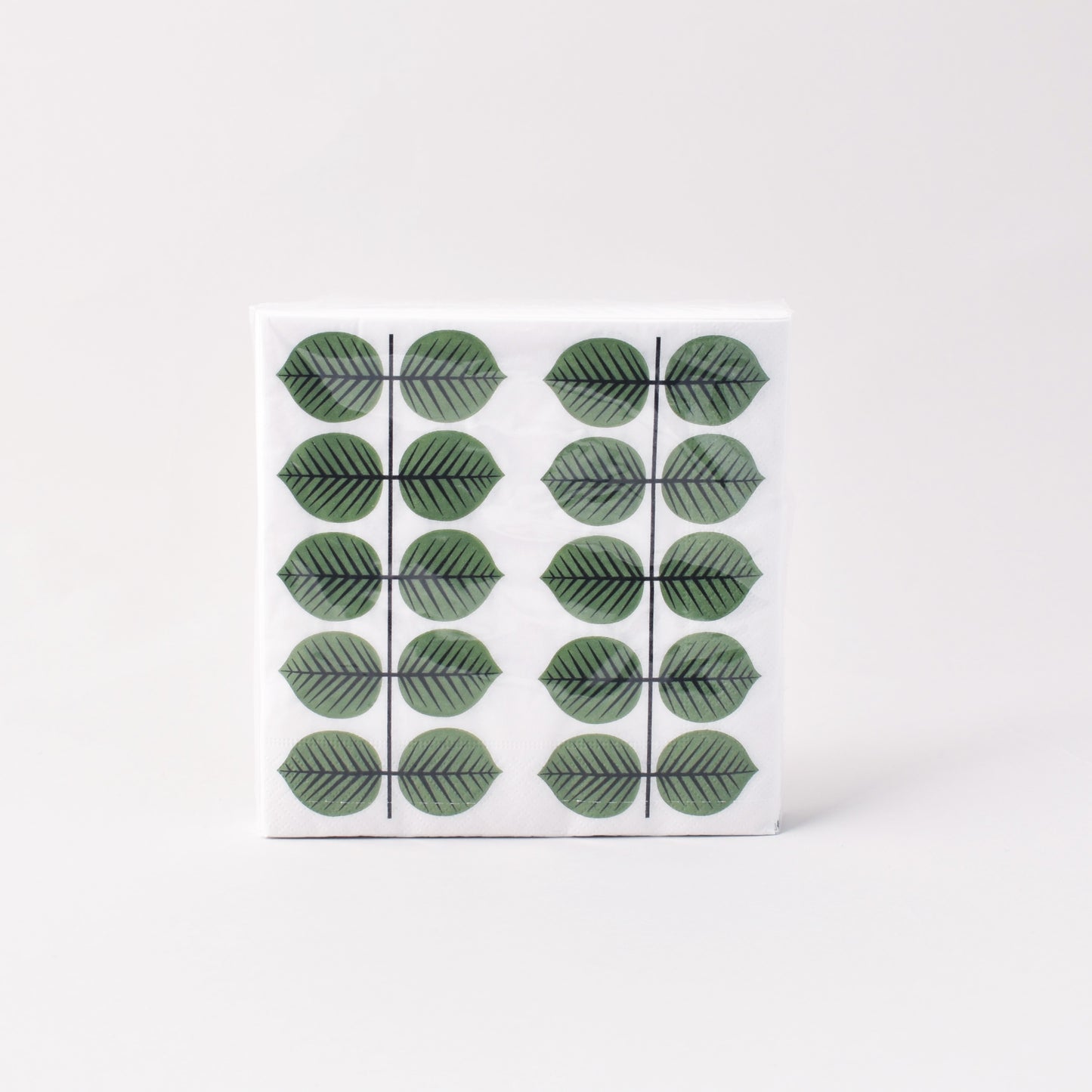 vita servetter med Stig Lindbergs klassiska mönster Berså