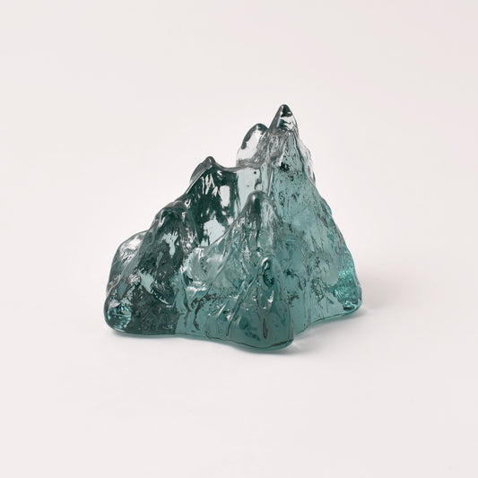 ny vacker glaslykta i grön färg från kosta boda i återanvänt glas