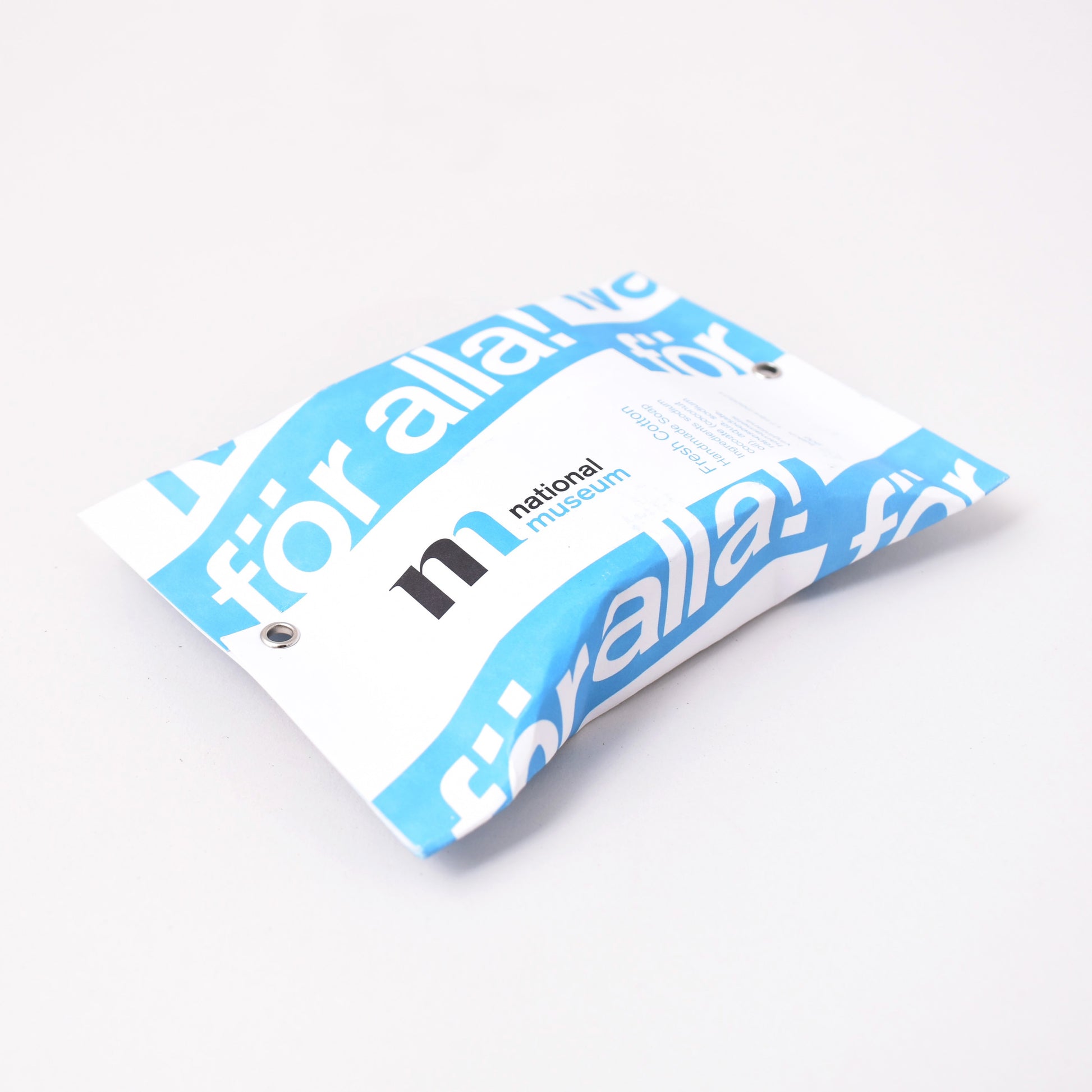 Tvålen Tvålen för alla! inspirerad av utställningen Badrum för alla på gustavsbergs porslinsmuseum