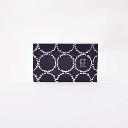 mörkblått och silvrigt vykort från minä perhonen