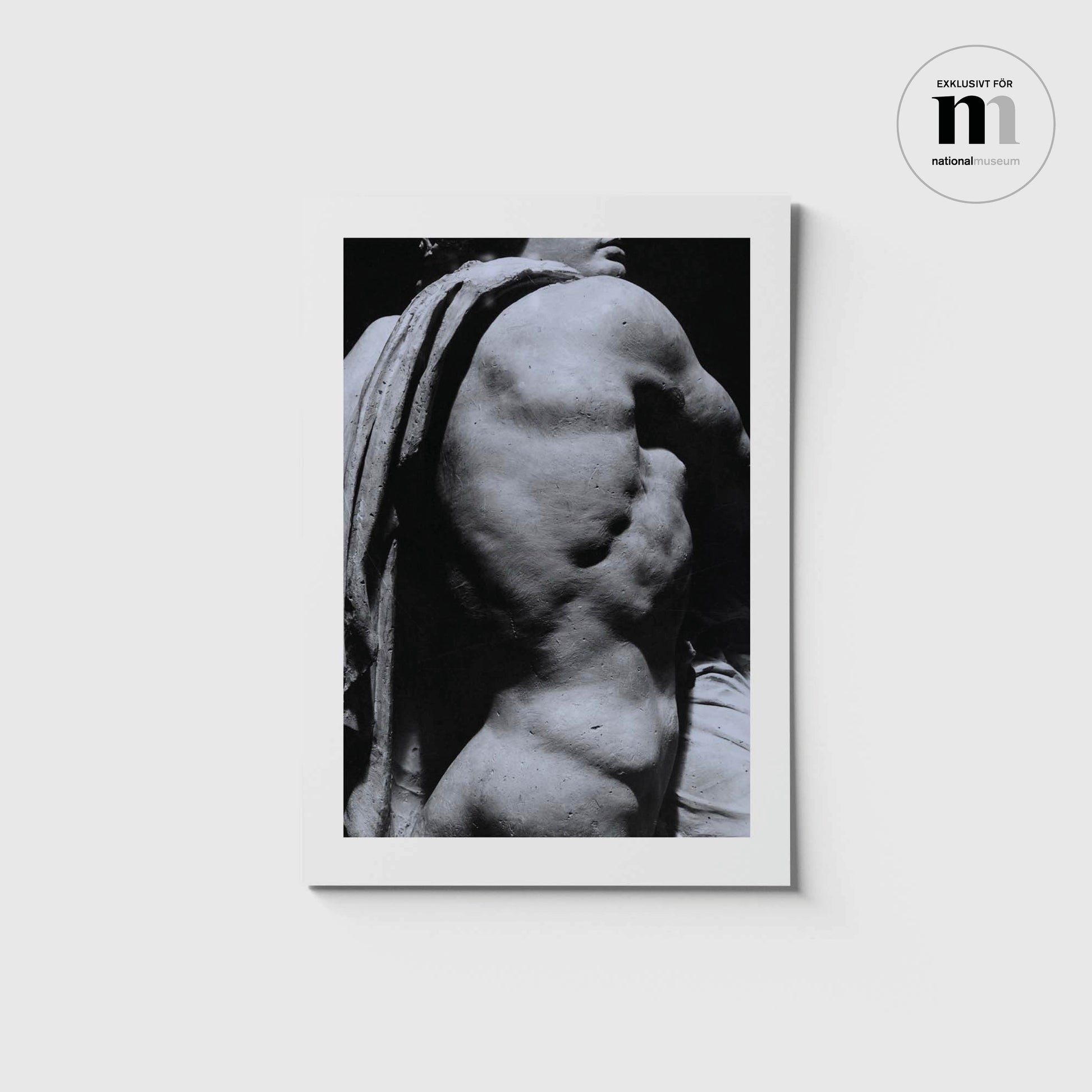 vykort i a5 format med skulpturen mars muskulösa kropp från utställningen Sergel på Nationalmuseum