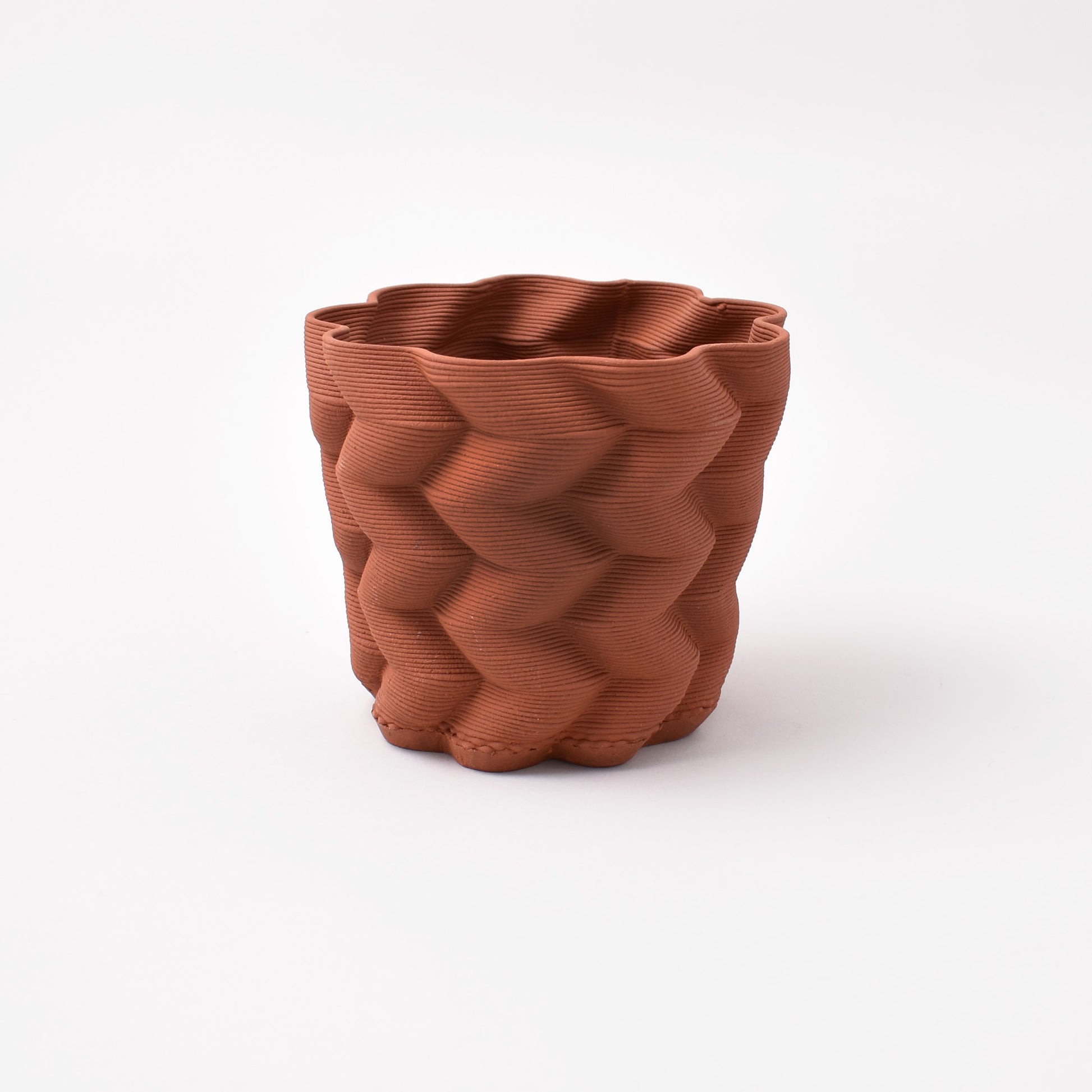 Krukan Kelty pot av Charlie Stern och Matti Klenell