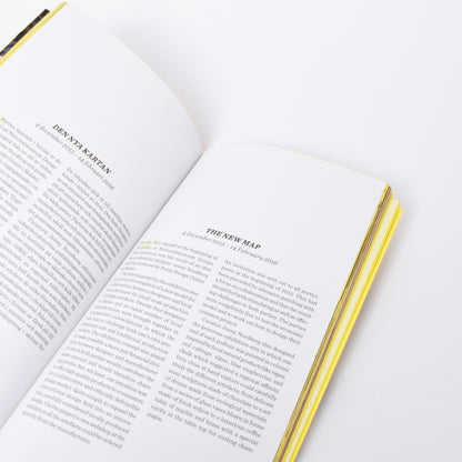 insida i boken med information om utställningar som visades 2015