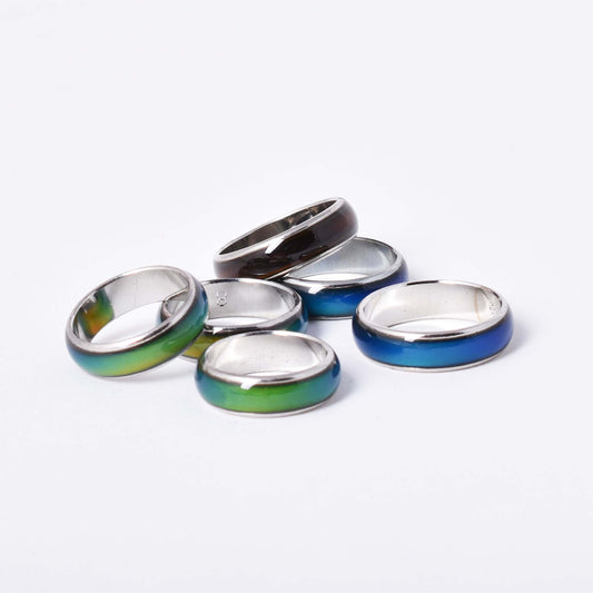 Humörringar i flera färger och storlekar