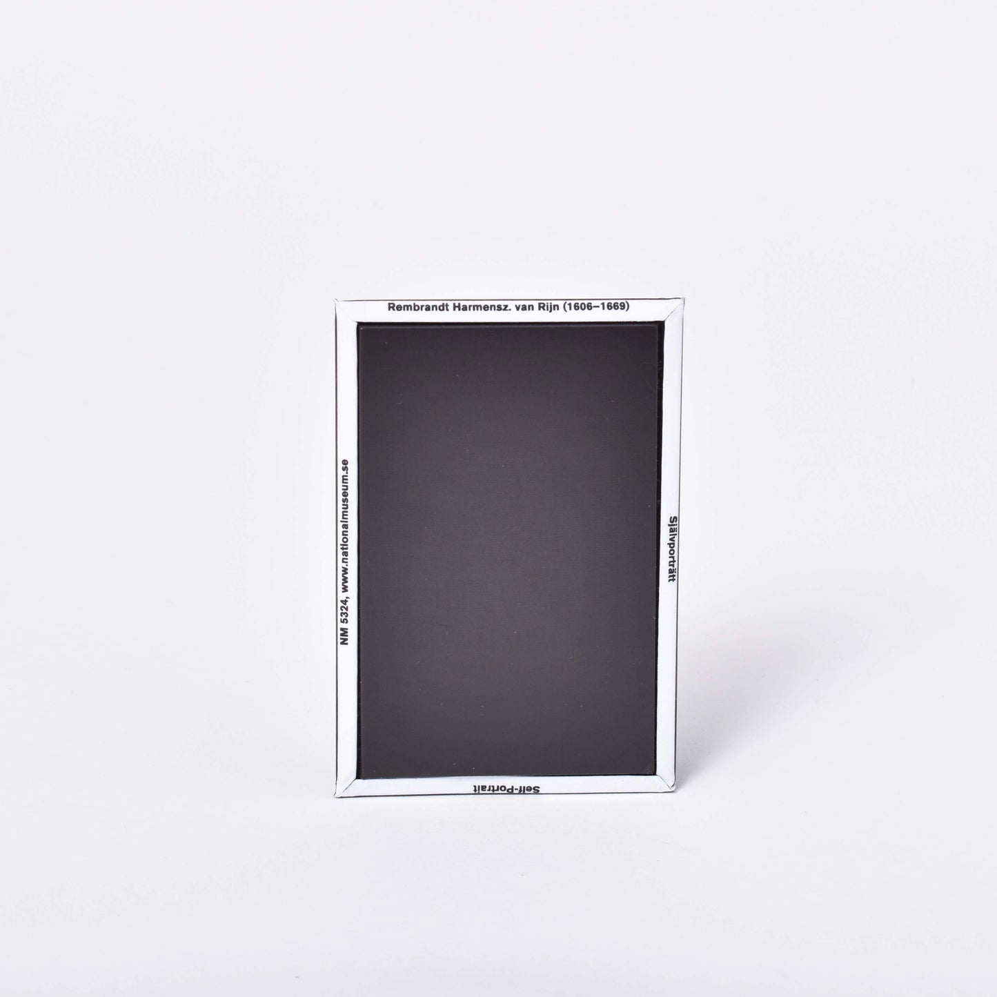 svart baksida till magnet med rembrants självporträtt