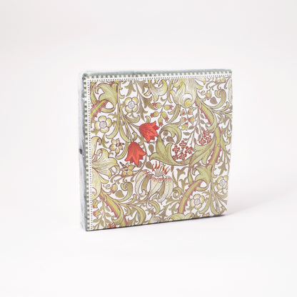20 pappersservetter med motivet golden lily av william morris
