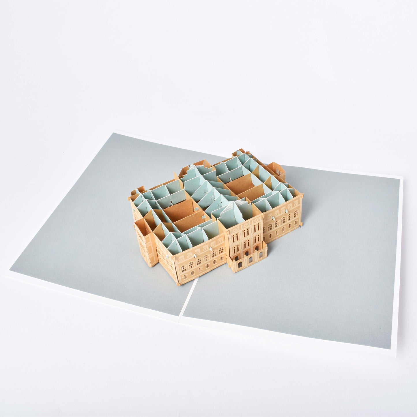 Nationalmuseums byggnad i 3D på insidan av vykortet